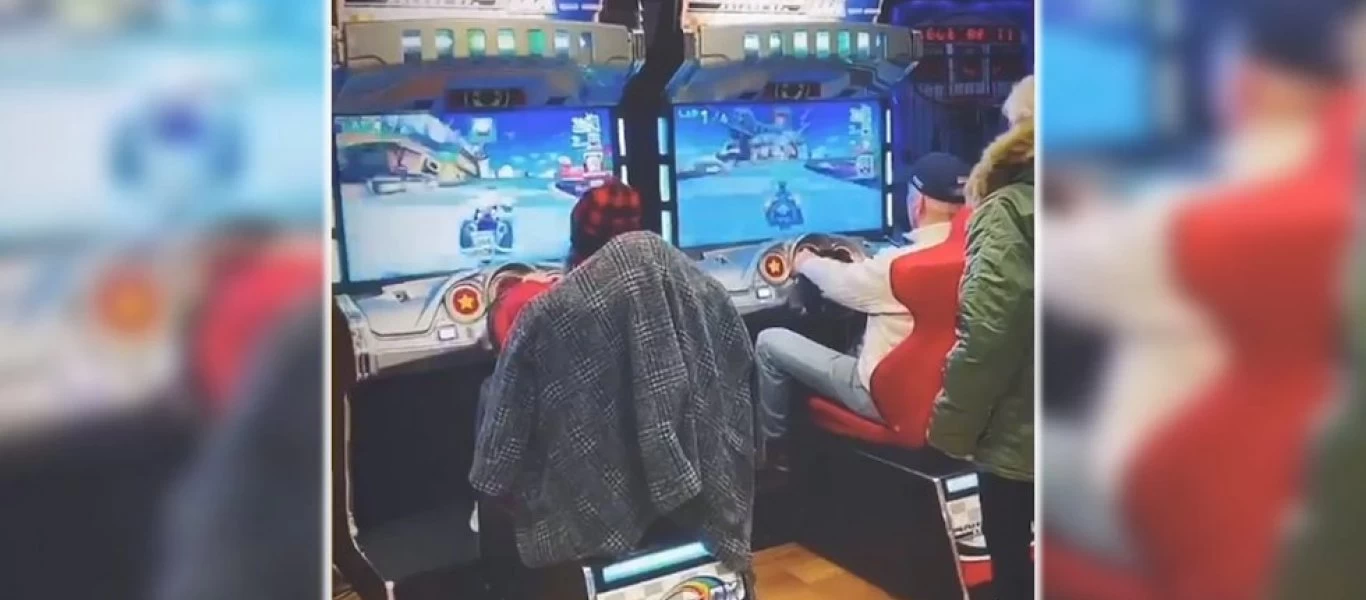 Η Κ.Χάρις έστειλε τον Τ.Μπάιντεν να παίξει βιντεοπαιχνίδια σαν μικρό παιδί όσο αυτή κυβερνάει (βίντεο)